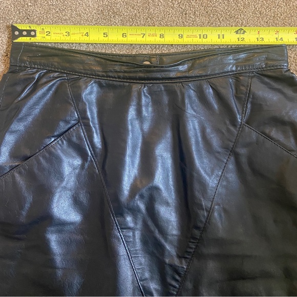 Vintage Ada Leather Skirt - Size tag 11-12 fits like Size 6-8 - Picture 7 of 7